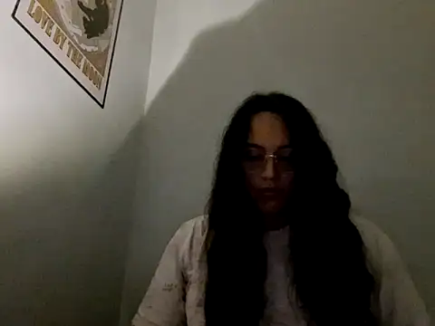 Snapshot of Dvz888 chatting on 06-08-26, 03:18 Dvz888 online show from 06-08-26, 03:18