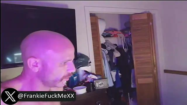 FrankieFuckMe online show from 05-23-26, 05:39