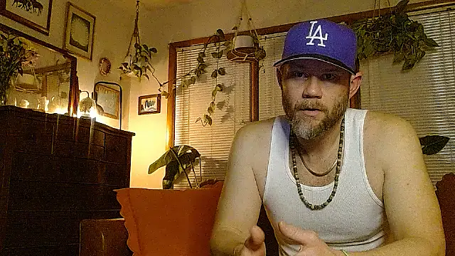 marcus graves 13 online show from 02-26-26, 01:48