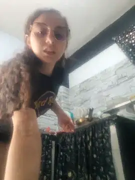 racheldepp  online show from 02-11-26, 02:22