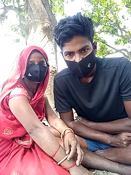 Snapshot of Shivanisingh4 chatting on 04-01-26, 04:46 Shivanisingh4 online show from 04-01-26, 04:46