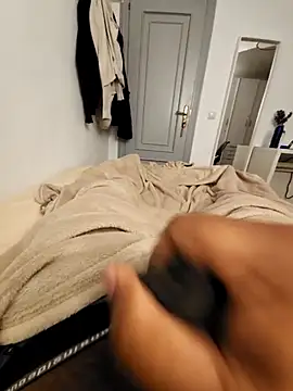 Snapshot of crazygu14456 chatting on 02-12-26, 12:38 crazygu14456 online show from 02-12-26, 12:38