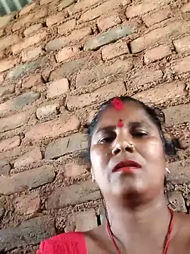 Hot di97 online show from 03-11-26, 06:19