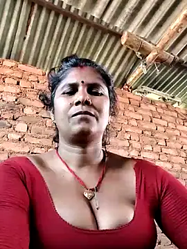 Hot di97 online show from 04-05-26, 02:42