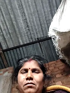 Hot di97 online show from 04-17-26, 12:02