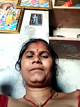 Hot di97 online show from 04-22-26, 03:09