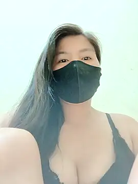 Snapshot of Lyly-68688 chatting on 05-08-26, 12:38 Lyly-68688 online show from 05-08-26, 12:38
