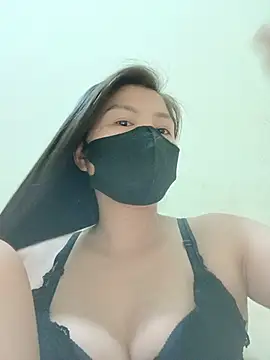 Snapshot of Lyly-68688 chatting on 05-20-26, 01:17 Lyly-68688 online show from 05-20-26, 01:17