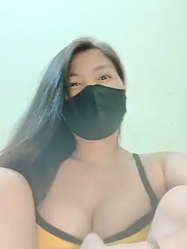 Snapshot of Lyly-68688 chatting on 05-22-26, 02:44 Lyly-68688 online show from 05-22-26, 02:44