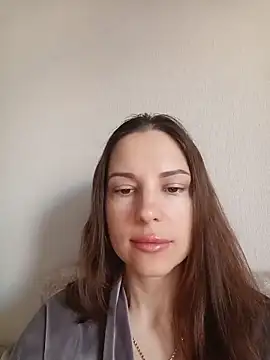 Snapshot of She-Moon chatting on 05-19-26, 05:47 She-Moon online show from 05-19-26, 05:47