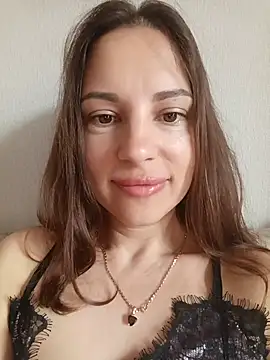 Snapshot of She-Moon chatting on 06-04-26, 05:46 She-Moon online show from 06-04-26, 05:46