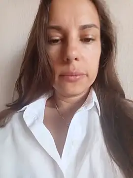 Snapshot of She-Moon chatting on 07-17-26, 05:58 She-Moon online show from 07-17-26, 05:58