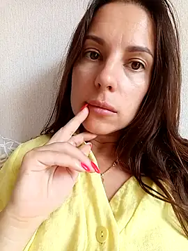 Snapshot of She-Moon chatting on 07-20-26, 10:50 She-Moon online show from 07-20-26, 10:50