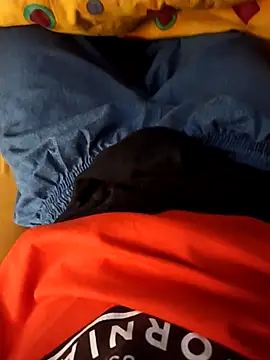 Snapshot of Ghanou_uzii chatting on 01-11-26, 05:07 Ghanou uzii online show from 01-11-26, 05:07