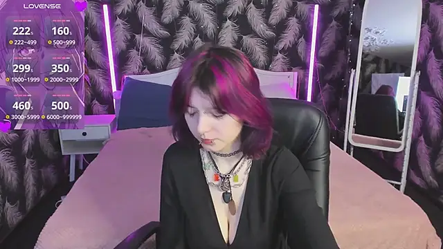 Ashley Veil online show from 04-28-26, 09:20