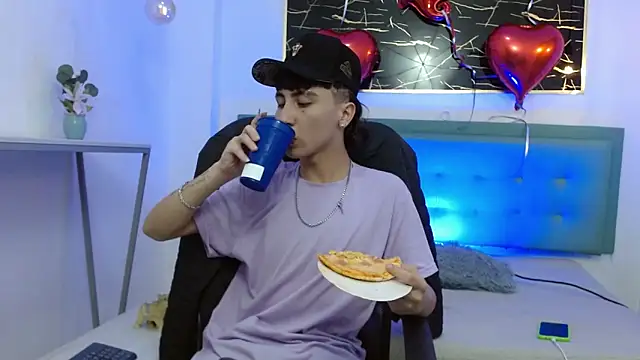 XanderGrey8 online show from 02-16-26, 08:16