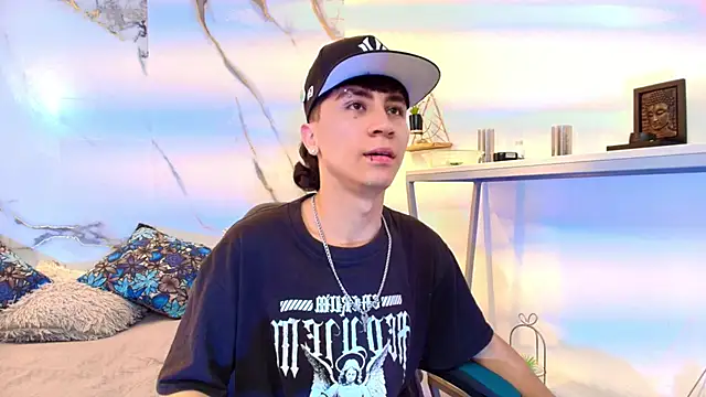 XanderGrey8 online show from 02-25-26, 07:01