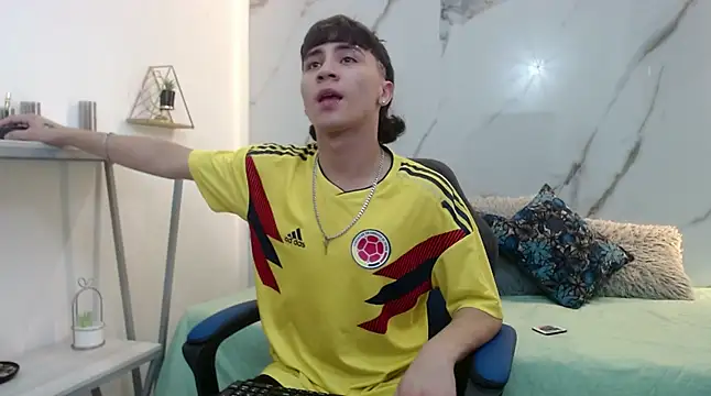 XanderGrey8 online show from 04-21-26, 07:06