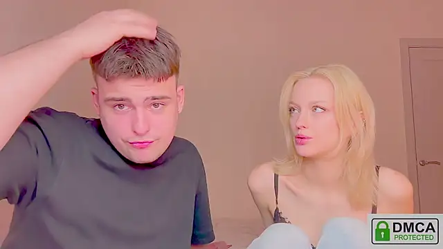 your molly mark  online show from 04-12-26, 06:02