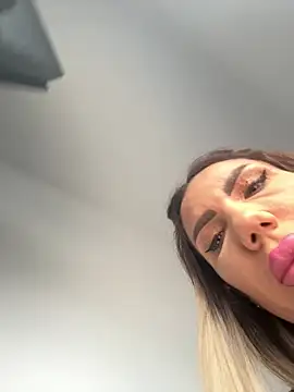 Missolevelvet online show from 02-16-26, 10:44