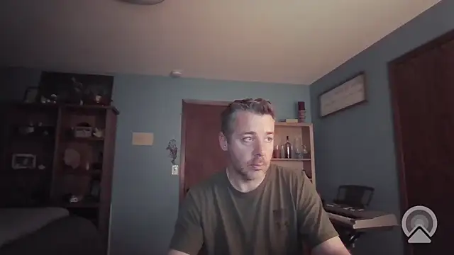 chrisw8140 online show from 04-04-26, 11:46