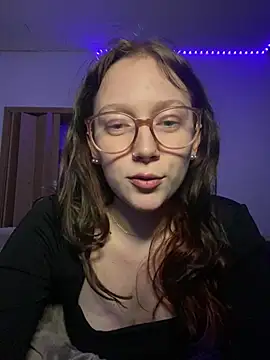 YoungLisaa18 online show from 02-04-26, 07:42