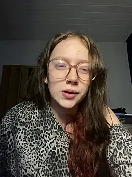 YoungLisaa18 online show from 02-09-26, 07:40