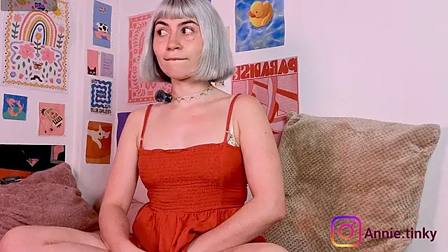 annieTinky0 online show from 02-17-26, 11:33