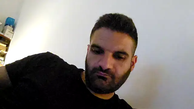 Snapshot of marios87xxl chatting on 03-29-26, 10:32 marios87xxl online show from 03-29-26, 10:32