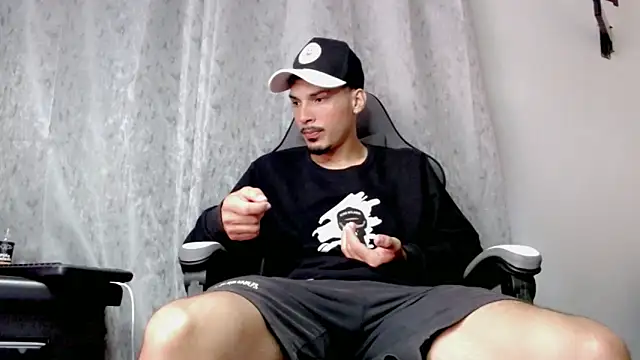 Yankees xxx online show from 06-11-26, 03:43