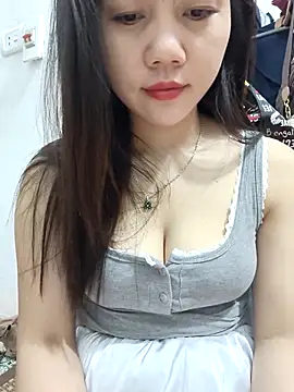 Ngocmai lazdy online show from 04-26-26, 04:37