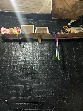 HugeAgatha online show from 02-10-26, 08:57