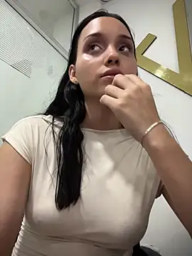 xXxSamantha   online show from 02-08-26, 12:47