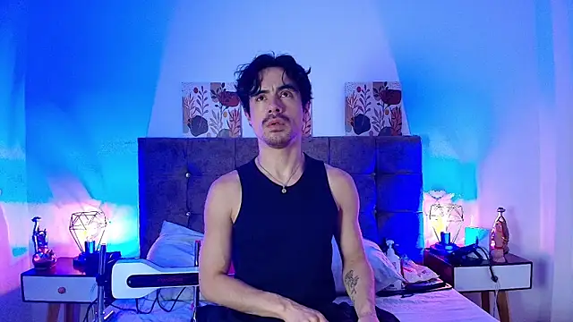 Snapshot of Ethan_Briggs_ chatting on 05-13-26, 03:37 Ethan Briggs online show from 05-13-26, 03:37