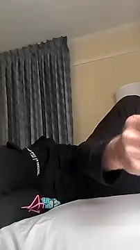 sterng6969 online show from 02-07-26, 03:43