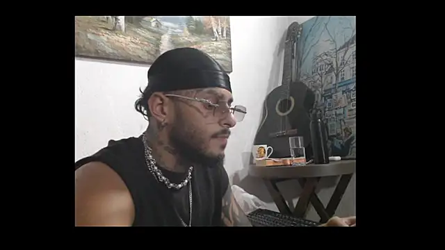 Snapshot of liyamjunior chatting on 02-15-26, 04:42 liyamjunior online show from 02-15-26, 04:42