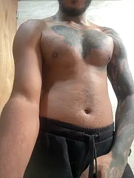 Snapshot of liyamjunior chatting on 02-24-26, 05:22 liyamjunior online show from 02-24-26, 05:22