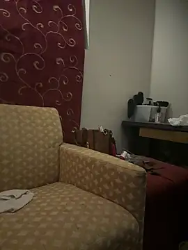 prettiexotic online show from 05-07-26, 06:30