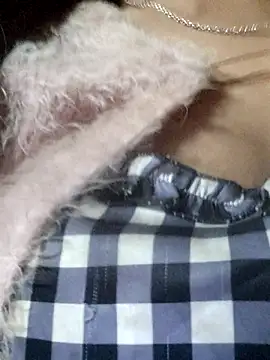 miumiu sexy2x online show from 03-06-26, 01:35