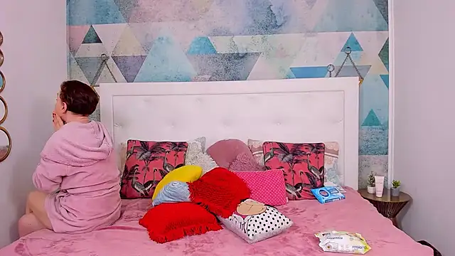 GingerWixxx online show from 03-18-26, 06:05