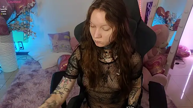 Lappyloo online show from 02-12-26, 02:06