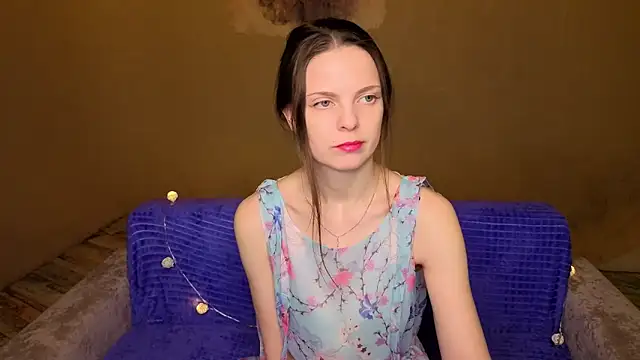 RoseWaulhgberg online show from 04-11-26, 02:05