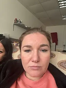 Snapshot of _Mila_Love chatting on 01-15-26, 04:28 Mila Love online show from 01-15-26, 04:28