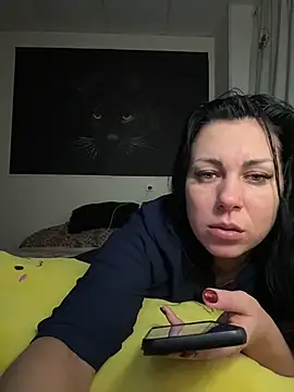 Snapshot of _Mila_Love chatting on 02-08-26, 06:00 Mila Love online show from 02-08-26, 06:00