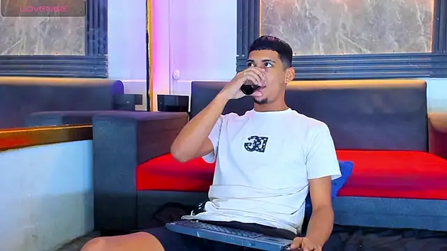 ALEX KEITH26 online show from 04-26-26, 11:30