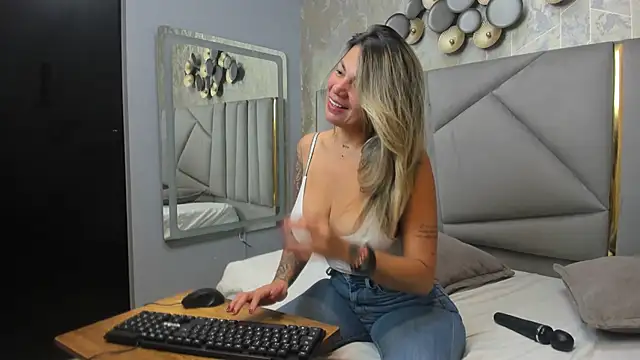 Gabby santos  online show from 04-07-26, 12:16