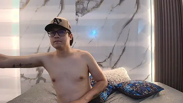 Snapshot of Danner_Alaia chatting on 01-17-26, 07:39 Danner Alaia online show from 01-17-26, 07:39