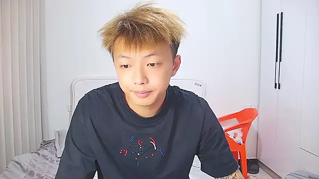 Chocolates-001 online show from 06-10-26, 06:56