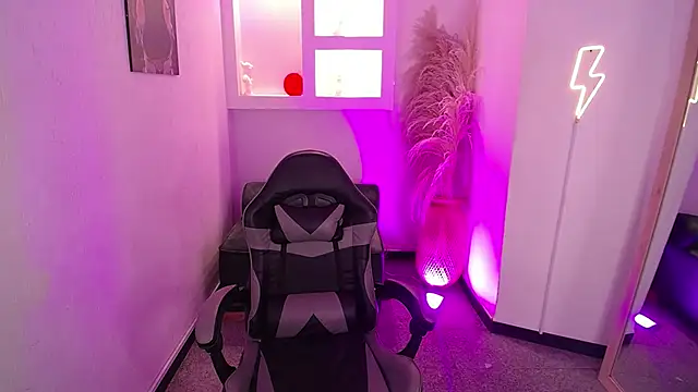 melodyy as online show from 02-18-26, 12:34