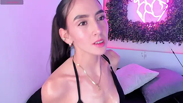 Itzel Geneva online show from 02-07-26, 12:42